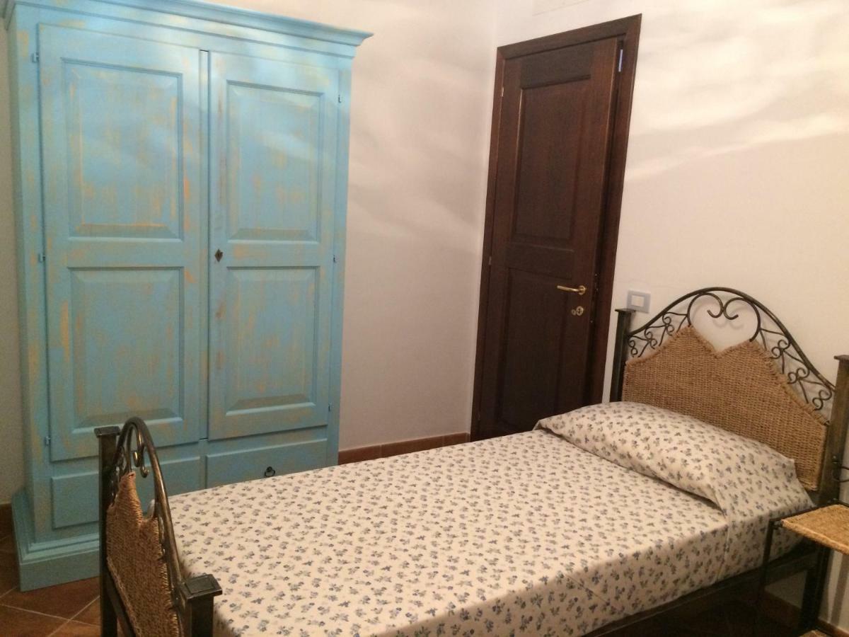 Residenza Il Melograno Villa Budoni Eksteriør billede