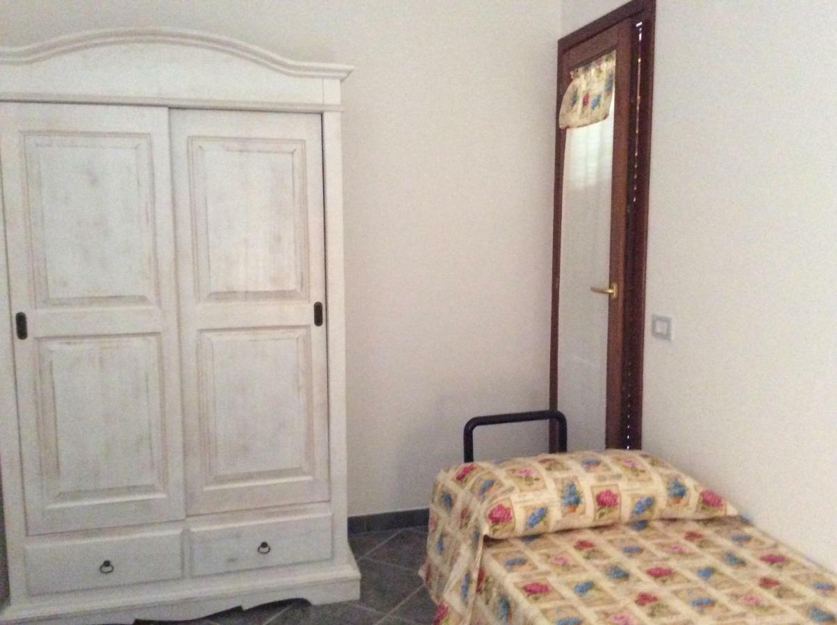 Residenza Il Melograno Villa Budoni Eksteriør billede
